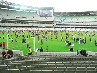 <span class="mw-page-title-main">Kick-to-kick</span> Australian rules football tradition