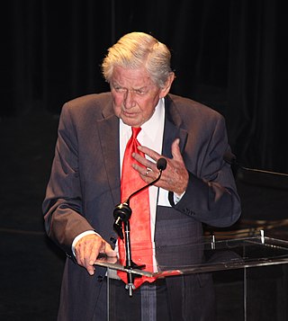 <span class="mw-page-title-main">Ralph Waite</span> American actor (1928–2014)