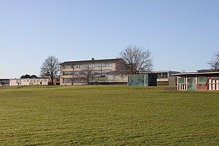 <span class="mw-page-title-main">Wellsway School</span> Academy in Keynsham, Somerset, England