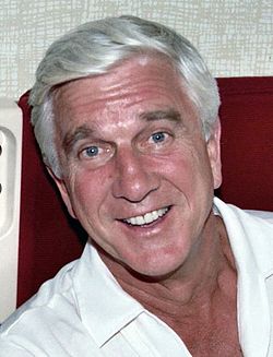 Leslie Nielsen vuonna 1982.