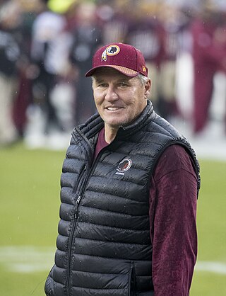 <span class="mw-page-title-main">Mark Rypien</span> Canadian-born American football player (born 1962)