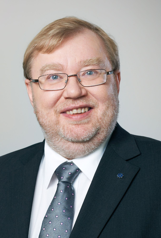 <span class="mw-page-title-main">Mart Laar</span> Estonian politician and historian