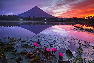 <span class="mw-page-title-main">Albay</span> Province in Bicol, Philippines