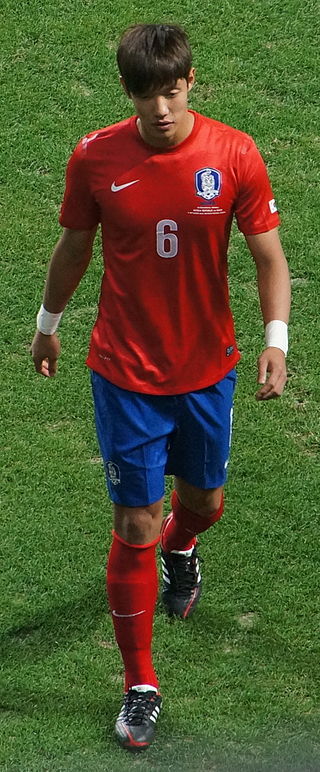 <span class="mw-page-title-main">Hong Jeong-ho</span> South Korean footballer