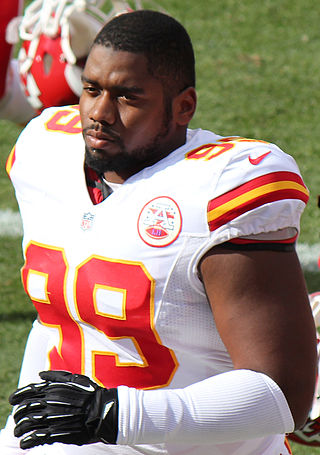 <span class="mw-page-title-main">Vance Walker</span> American football player (born 1987)