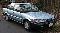 Geo Prizm sedan (1988–1992)