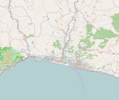 Mapa konturowa Genui, blisko centrum po prawej na dole znajduje się punkt z opisem „Zamek Mackenzie”