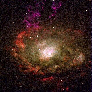 <span class="mw-page-title-main">Seyfert galaxy</span> Class of active galaxies with very bright nuclei