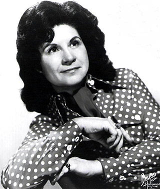 <span class="mw-page-title-main">Kitty Wells</span> American country music singer (1919–2012)