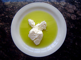 <span class="mw-page-title-main">Strained yogurt</span> Yogurt thickened by draining whey