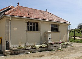 Le lavoir à Pissenavache.