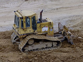 <span class="mw-page-title-main">Caterpillar D4</span> Small bulldozer