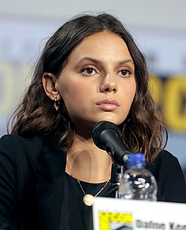 Dafne Keen tijdens 2019 San Diego Comic Con International