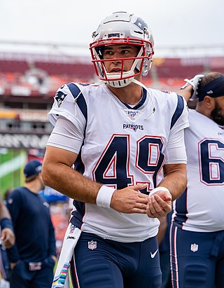 <span class="mw-page-title-main">Joe Cardona</span> American football player (born 1992)