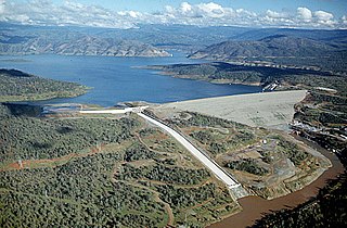 <span class="mw-page-title-main">Oroville Dam</span> Dam in California