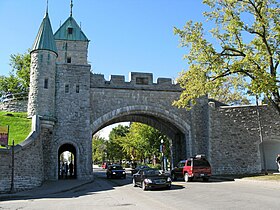 La porte Saint-Louis en 2007, vue de l'intérieur