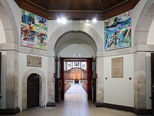 The River, and Passage by Che Lovelace installed in St James's Piccadilly. Photo Stephen White & Co