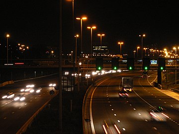 Abiadura azkar edo laburrez ateratako argazkia: mugimenduaren gelditze efektua.