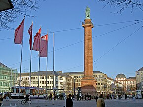 Центральная площадь Луизы в городе Дармштадт