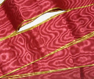 <span class="mw-page-title-main">Moire (fabric)</span> Fabric with a wavy appearance