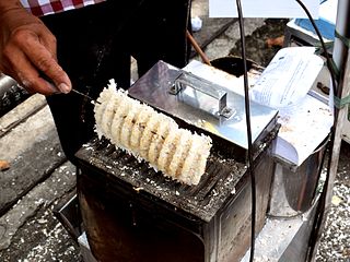 <span class="mw-page-title-main">Kue rangi</span> Indonesian coconut waffle