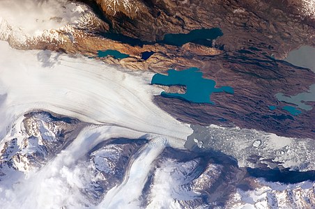 "Upsala_Glacier,_Argentina.jpg" by User:Ras67