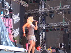 Velvet on tour in 2005 Velvet-JennyPettersson-Gatufesten2005.jpg