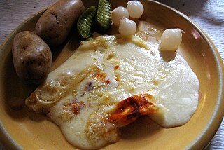 <span class="mw-page-title-main">Raclette</span> Swiss dish of melted cheese