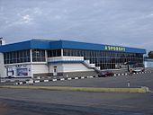 Simferopolin kansainvälisen lentoaseman terminaalirakennus.