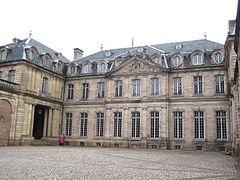 Façade facing the inner courtyard