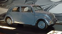 NSU・タイプ32（1934年。ポルシェ・タイプ32）。試作車。空冷の水平対向4気筒エンジンを採用[23][58][注釈 19]。