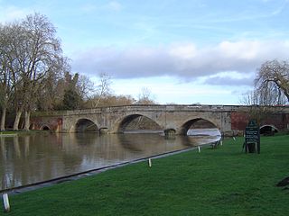 <span class="mw-page-title-main">Shillingford</span> Human settlement in England