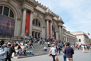 <span class="mw-page-title-main">Met Gala</span> Annual fundraising gala for the Metropolitan Museum of Arts Costume Institute