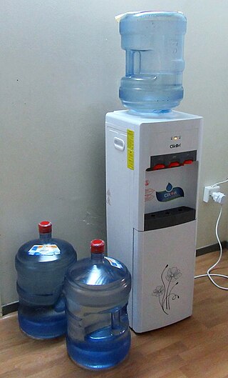 <span class="mw-page-title-main">Water dispenser</span> Machine that cools or heats up and dispenses water