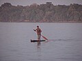 Un canoe sur la côte ouest.