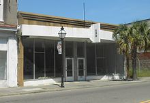 The first location of the Charleston School of Law in 2003 was at 560 King St. 560 King.jpg