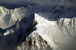 <span class="mw-page-title-main">Sangemarmar Sar</span> Pyramidal peak in the Batura Muztagh, Pakistan