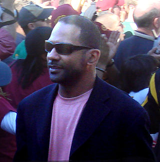 <span class="mw-page-title-main">Todd McNair</span> American football player and coach (born 1965)