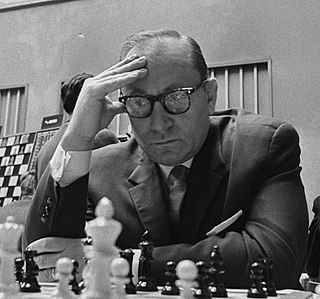 <span class="mw-page-title-main">László Szabó (chess player)</span> Hungarian chess grandmaster (1917–1998)