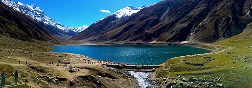 A full view of Lake Saif-ul-Muluk