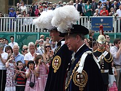 Le prince Charles (désormais roi Charles III) et William, l'actuel Prince de Galles, anciennement Duc de Cambridge en 2008.