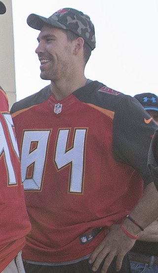 <span class="mw-page-title-main">Cameron Brate</span> American football player (born 1991)