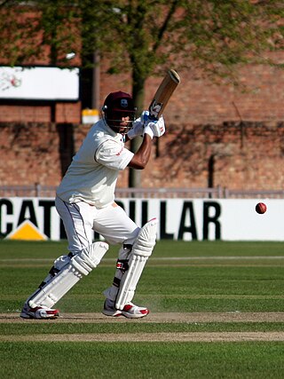 <span class="mw-page-title-main">Lendl Simmons</span> West Indian cricketer