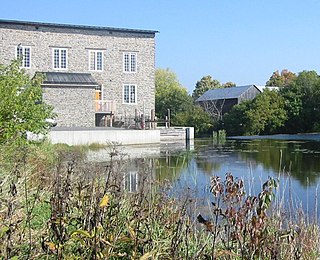 <span class="mw-page-title-main">Edwardsburgh/Cardinal</span> Township in Ontario, Canada