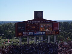 The south end zone scoreboard in 2007. Installed in 1998, the JumboTron was removed during 2009-2010 renovations.