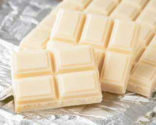 <span class="mw-page-title-main">White chocolate</span> Confection made from cocoa butter without cocoa solids