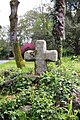 Croix de granit dans l'enceinte de l'abbaye Saint Guénolé de Landévennec