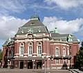 Martin Haller und Wilhelm Emil Meerwein bauten 1904 bis 1908 die von der Familie Laeisz gestiftete Musikhalle heute Laeiszhalle am Johannes-Brahms-Platz