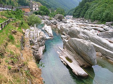 Fiume Verzasca (river Verzasca) and village Lavertezzo.