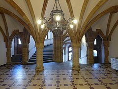 Neues Rathaus München, Große Wendeltreppe („Treppe der Lebensalter“), Inneres